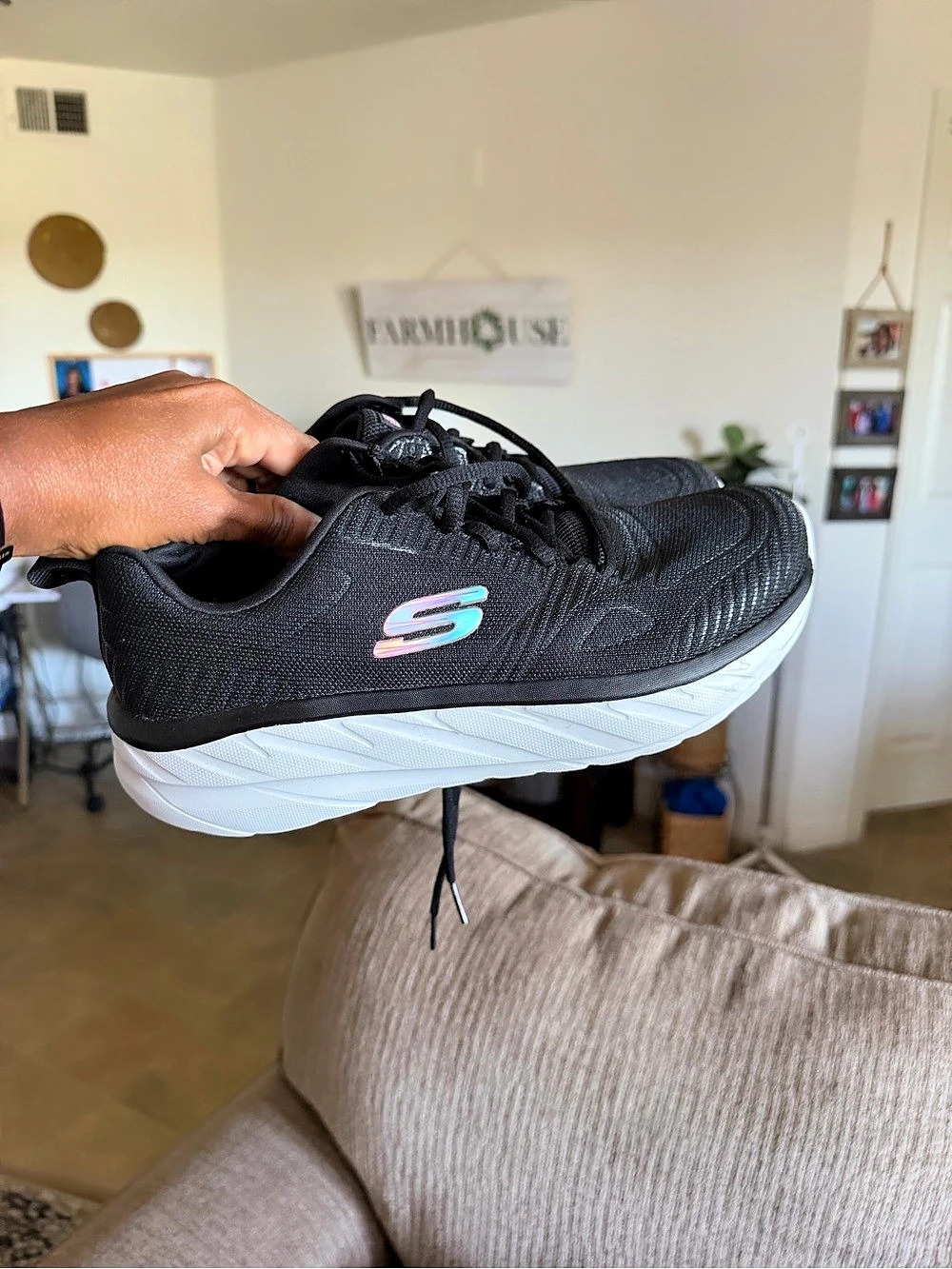 Skechers Max Cushioning Endeavour Athletic Shoes Black & Pink US 8